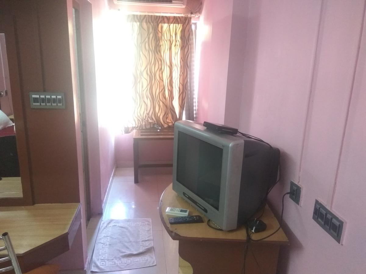 Hotel Malika Residency Ettumanoor Extérieur photo