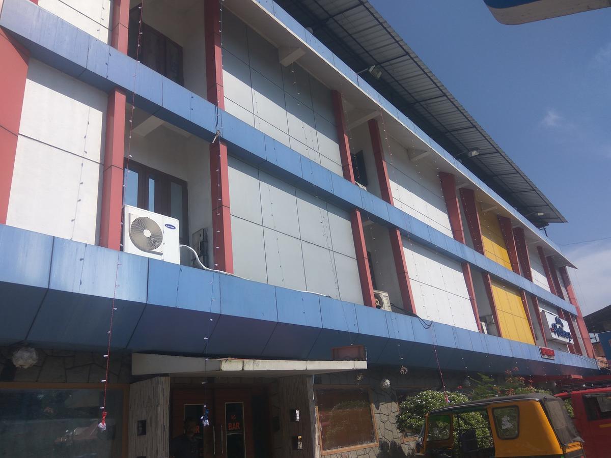 Hotel Malika Residency Ettumanoor Extérieur photo